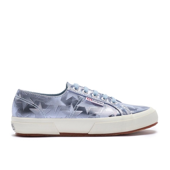 Superga Shoes - ✨🆕✨ Superga 2750 Starchrome sneaker